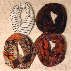 4 infinity scarves